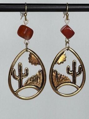 Hand Crafted Boho Desert Cactus Drop Earrings Red Amber Beads Gold NWT